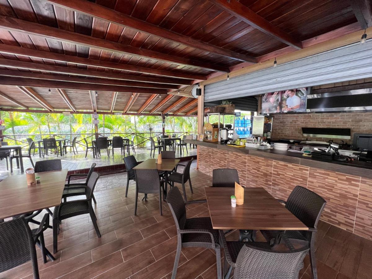 Vacation Studios With Rooftop Pool, Beach Club, Spa, Restaurants - Ducassi Collection - Playa Los Corales Punta Cana Esterno foto