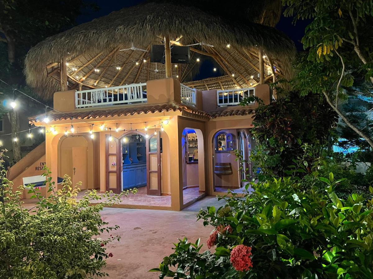 Vacation Studios With Rooftop Pool, Beach Club, Spa, Restaurants - Ducassi Collection - Playa Los Corales Punta Cana Esterno foto